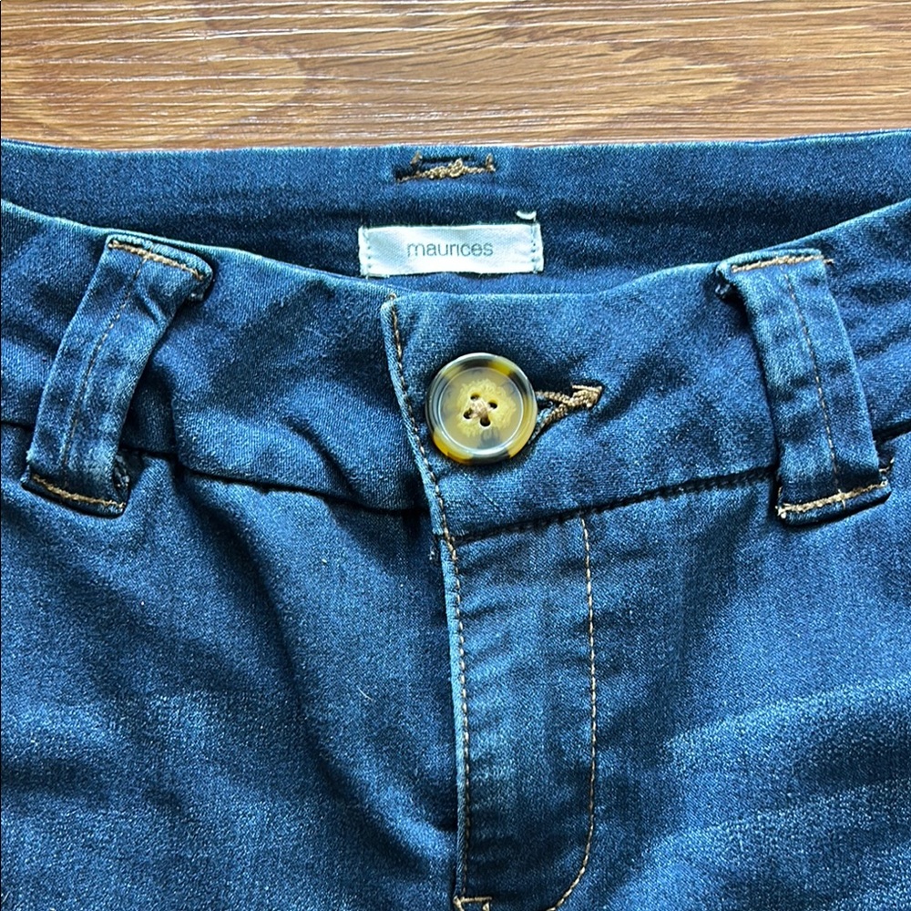 Maurices Blue Ankle Cropped Jeans with Wide-Leg Design - Picture 2 of 8